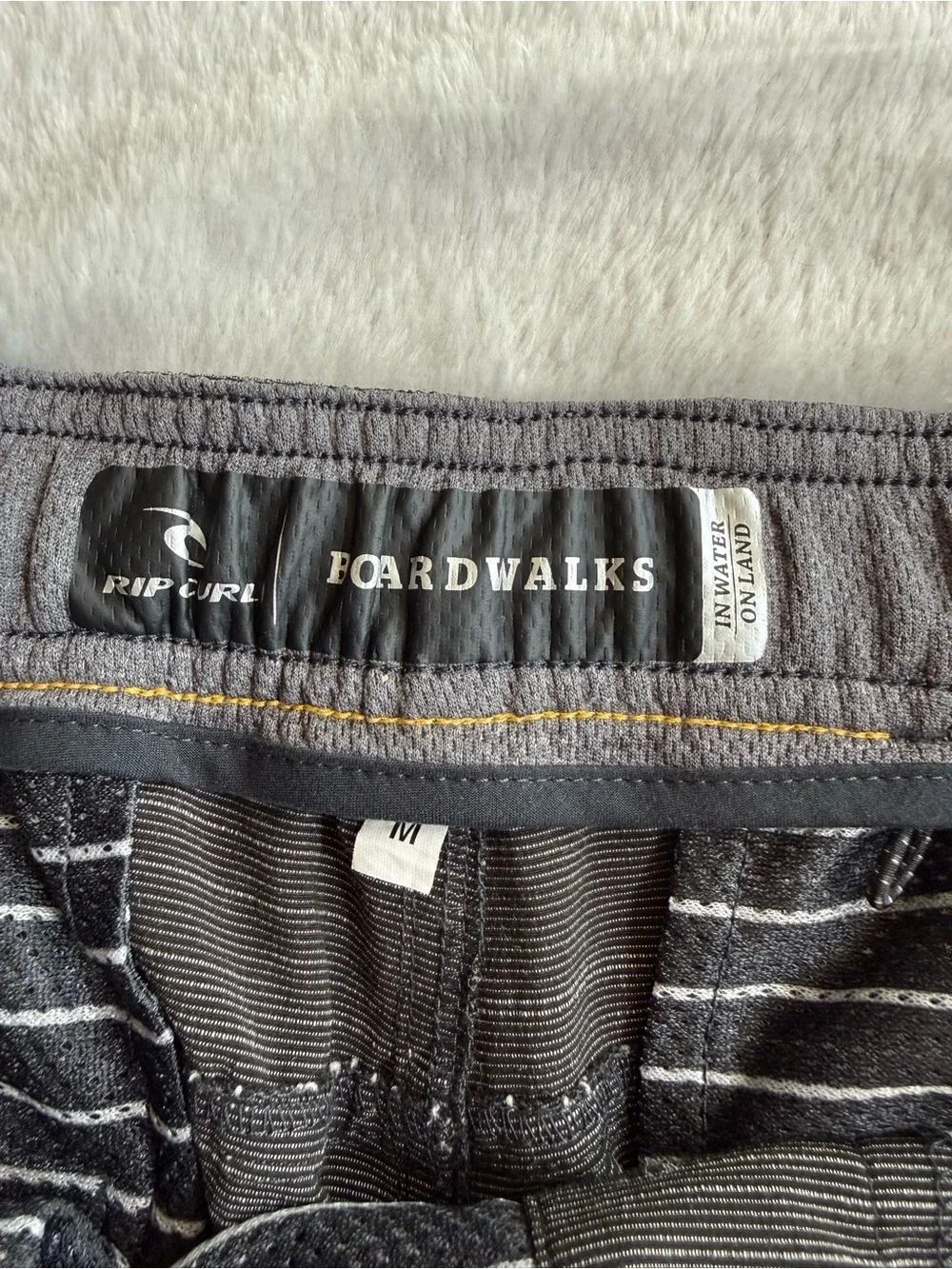 Rip Curl Mirage Boardwalks Hybrid Shorts Mens M Charcoal Stretch Surf Walk Short
